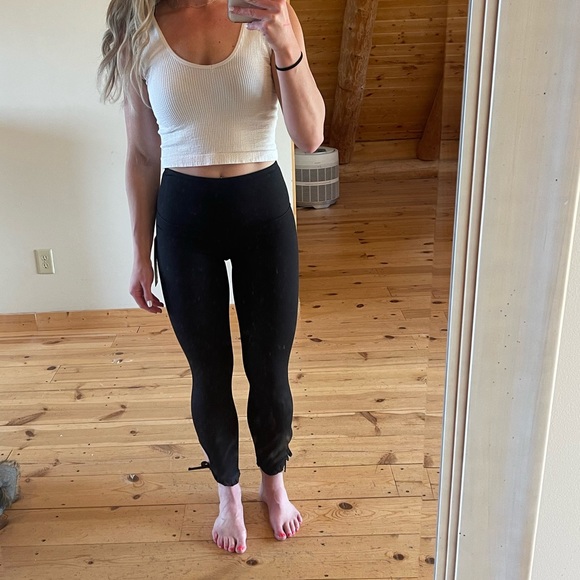 Mono B capri tie legging - Picture 3 of 4